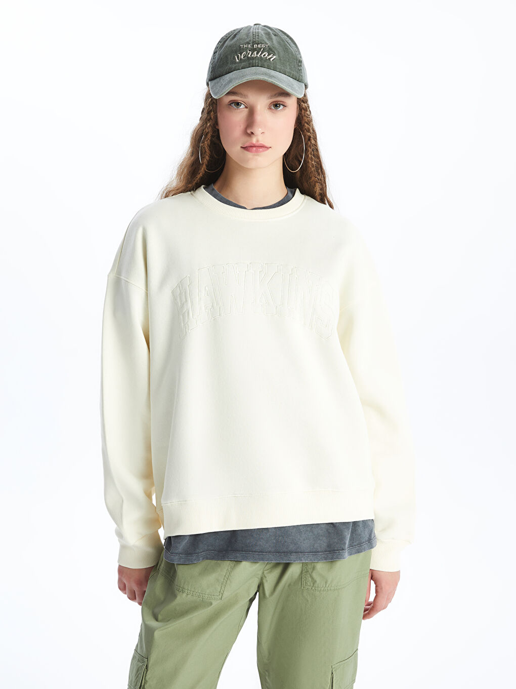 Crew Neck Embroidered Long Sleeve Oversize Women's Sweatshirt-1