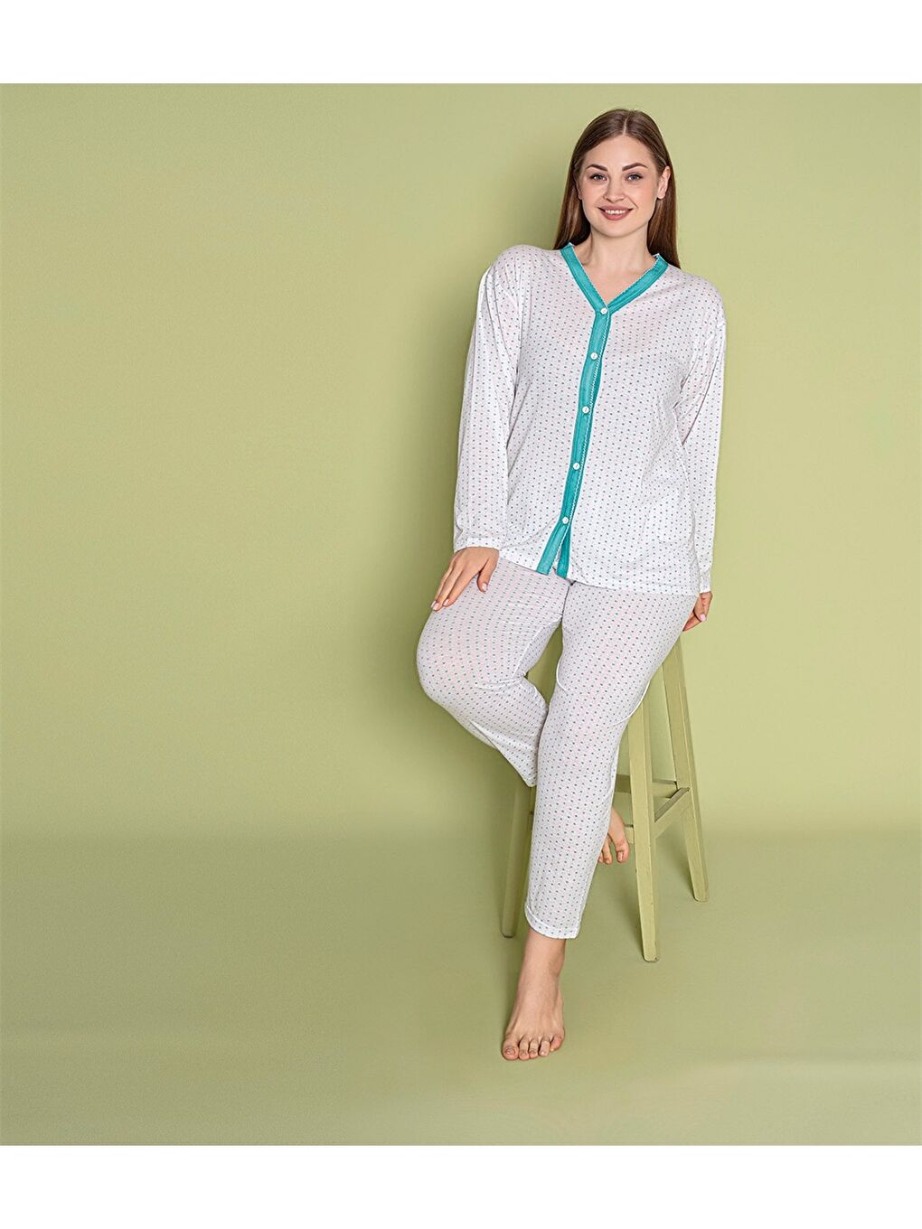 Beyaz V Yaka Kadın Pijama Takım-2