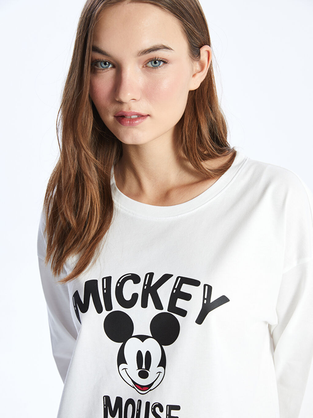 LCW Young Siyah Baskılı Bisiklet Yaka Mickey Mouse Baskılı Uzun Kollu Kadın Pijama Takımı