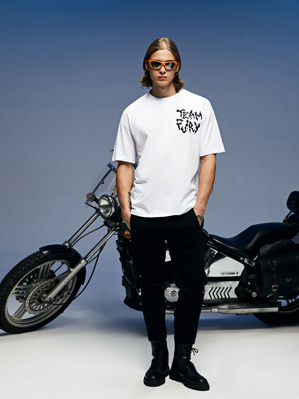 Beyaz Oversize Bisiklet Yaka Kısa Kollu Baskılı Penye Erkek Tişört-2