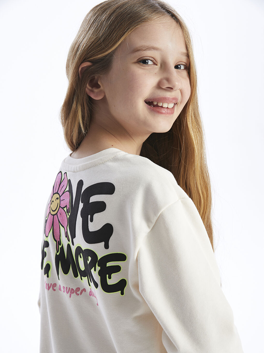 LCW Kids Ekru Bisiklet Yaka Uzun Kollu Kız Çocuk Sweatshirt - 3