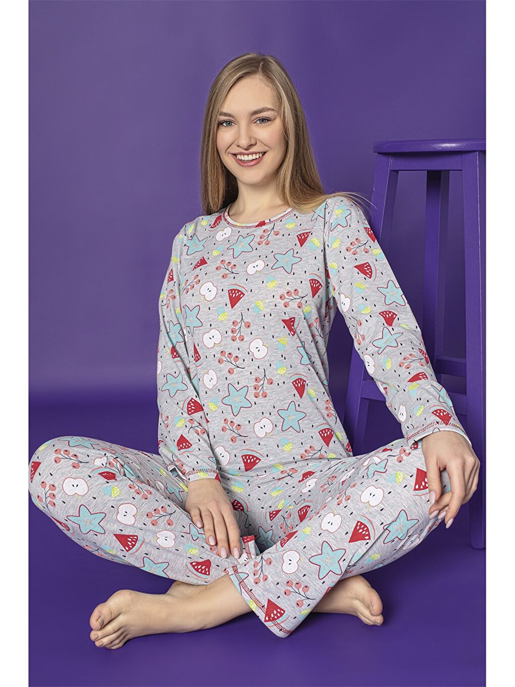 Gri Bisiklet Yaka Baskılı Kadın Pijama Takımı