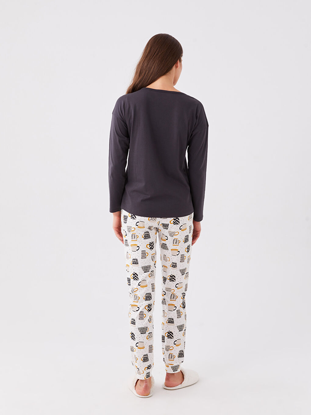 LC Waikiki Loose Collar Embroidered Long Sleeve Women's Pajama Set -W3IP09Z8-LRA