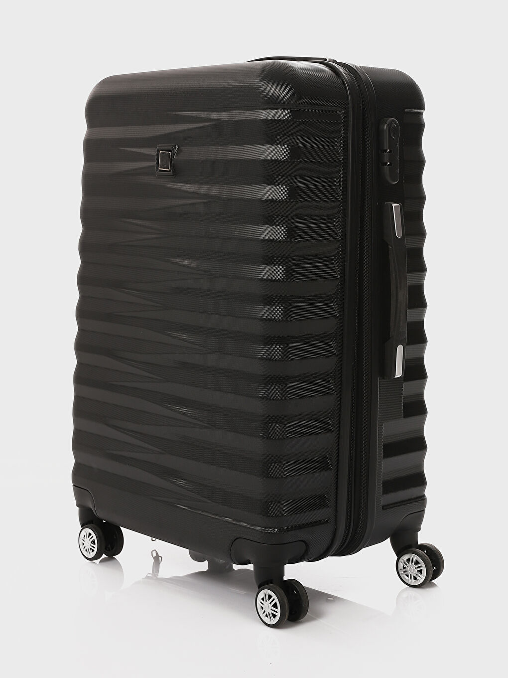 شنطة سفر وسط-1