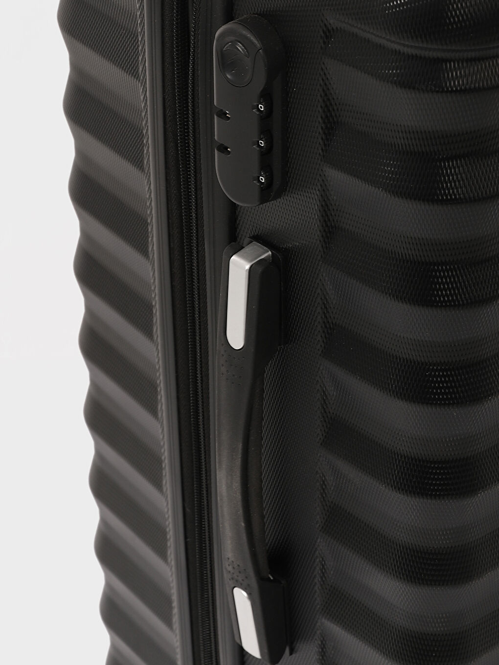 شنطة سفر وسط-3