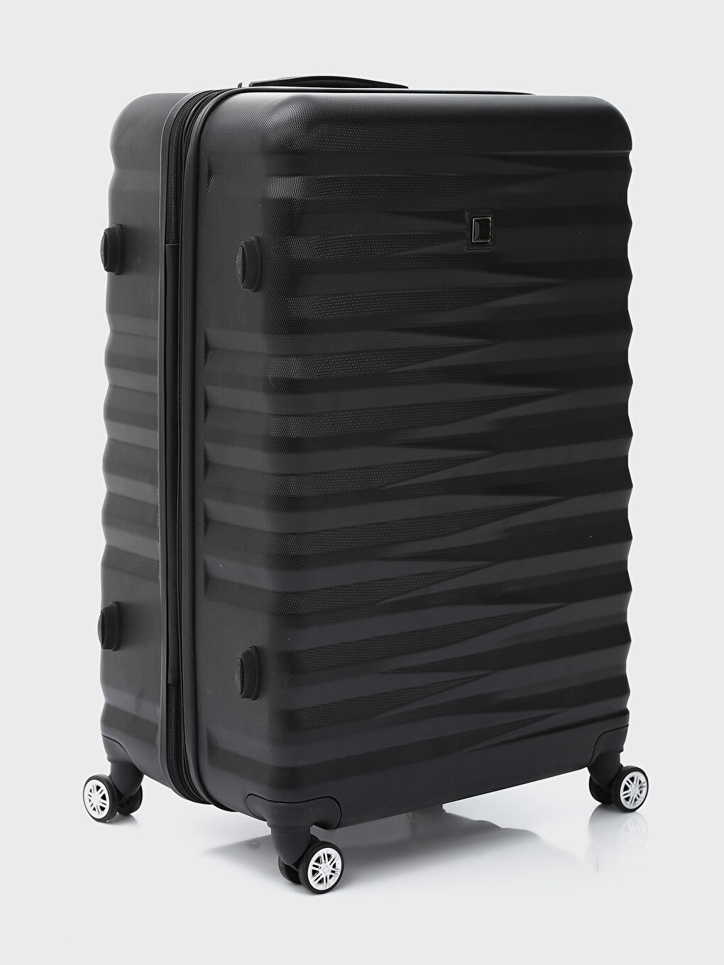 Large Suitcase with Lock Detail-3