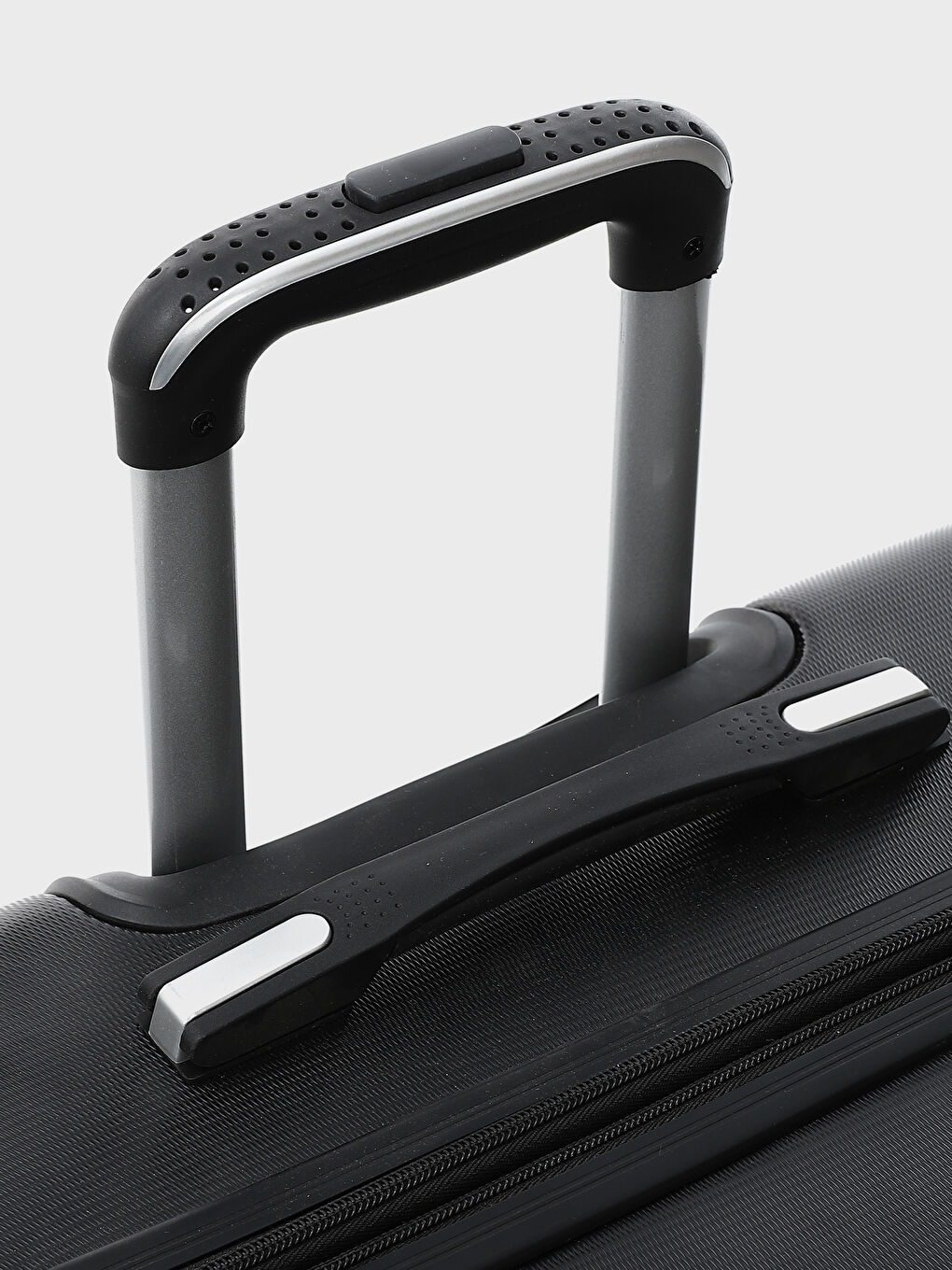 Large Suitcase with Lock Detail-5