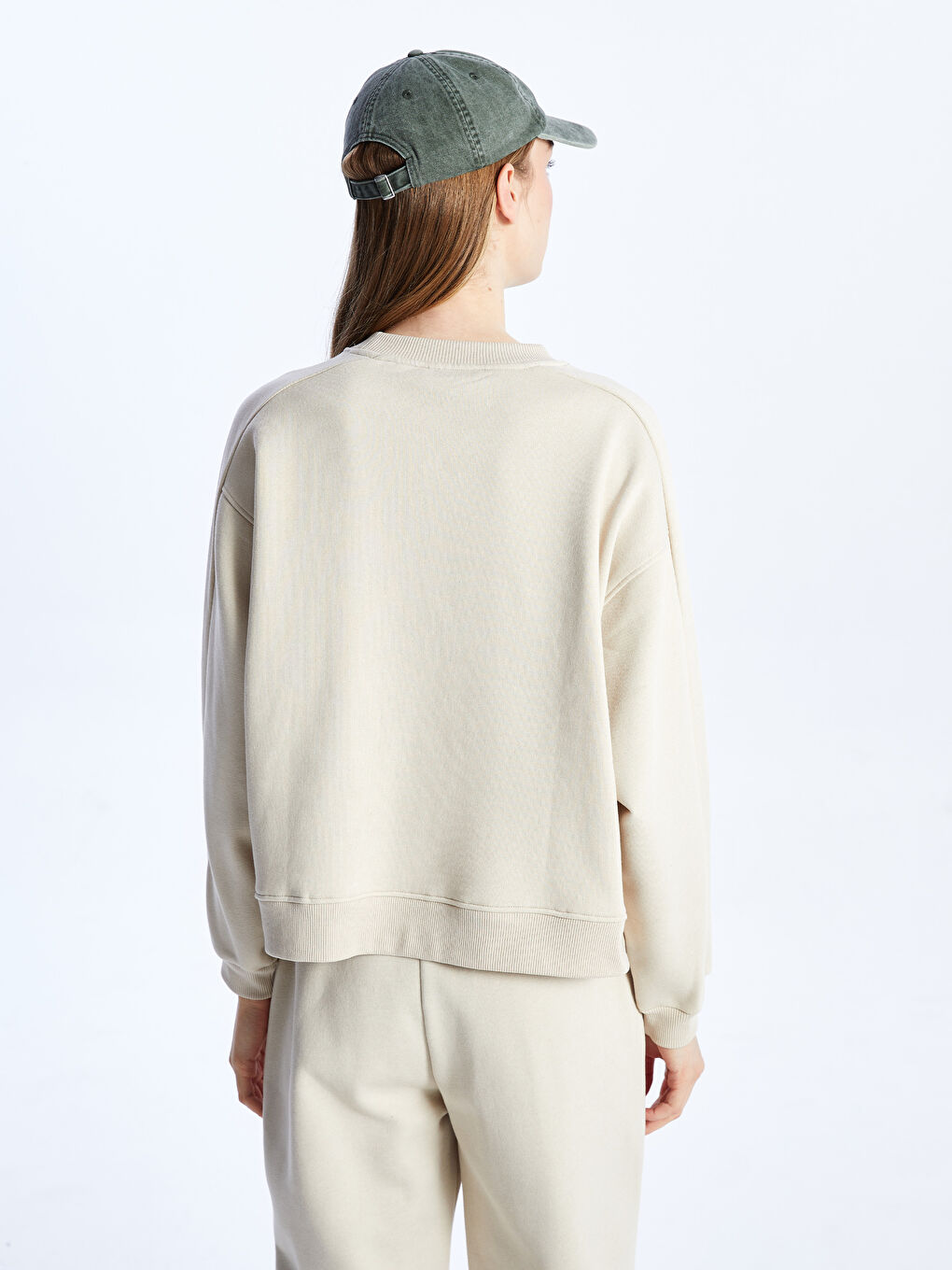 Bej Bisiklet Yaka Oversize Kadın Sweatshirt-4