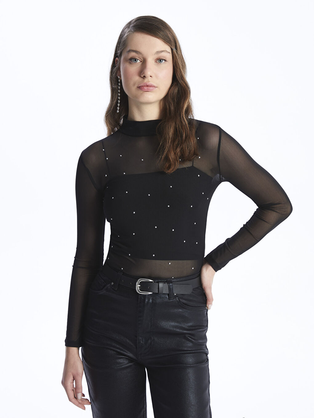 Siyah Yarım Balıkçı Yaka Puantiyeli Uzun Kollu Kadın Bluz-1