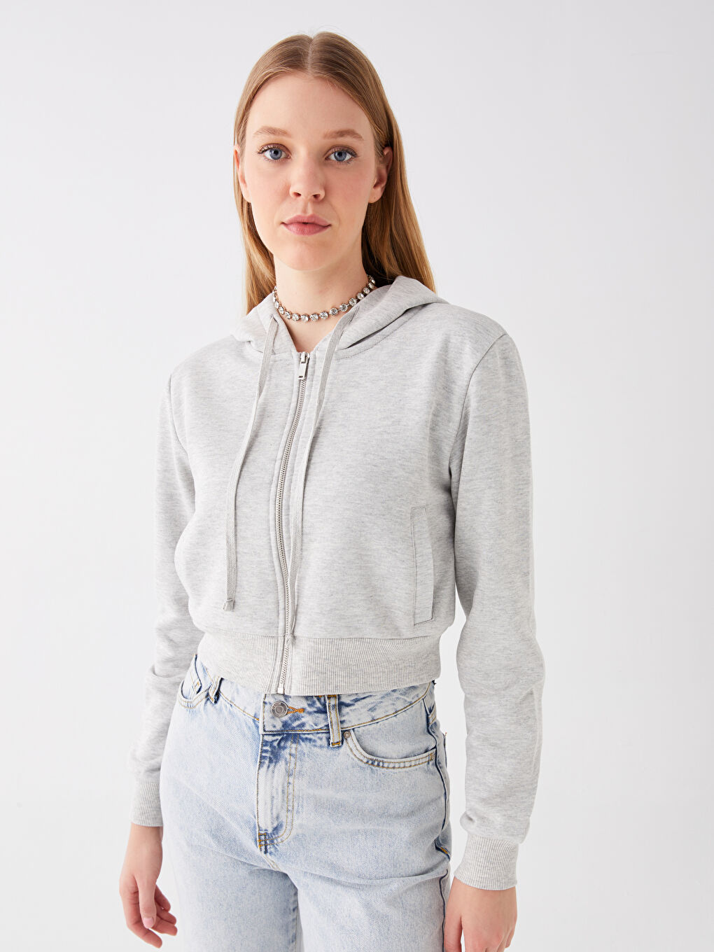 LCW Vision Gri Kapüşonlu Düz Crop Kadın Kalın Fermuarlı Sweatshirt - 1