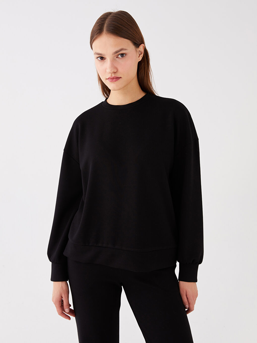 LCW Vision Yeni Siyah Bisiklet Yaka Oversize Kadın Sweatshirt