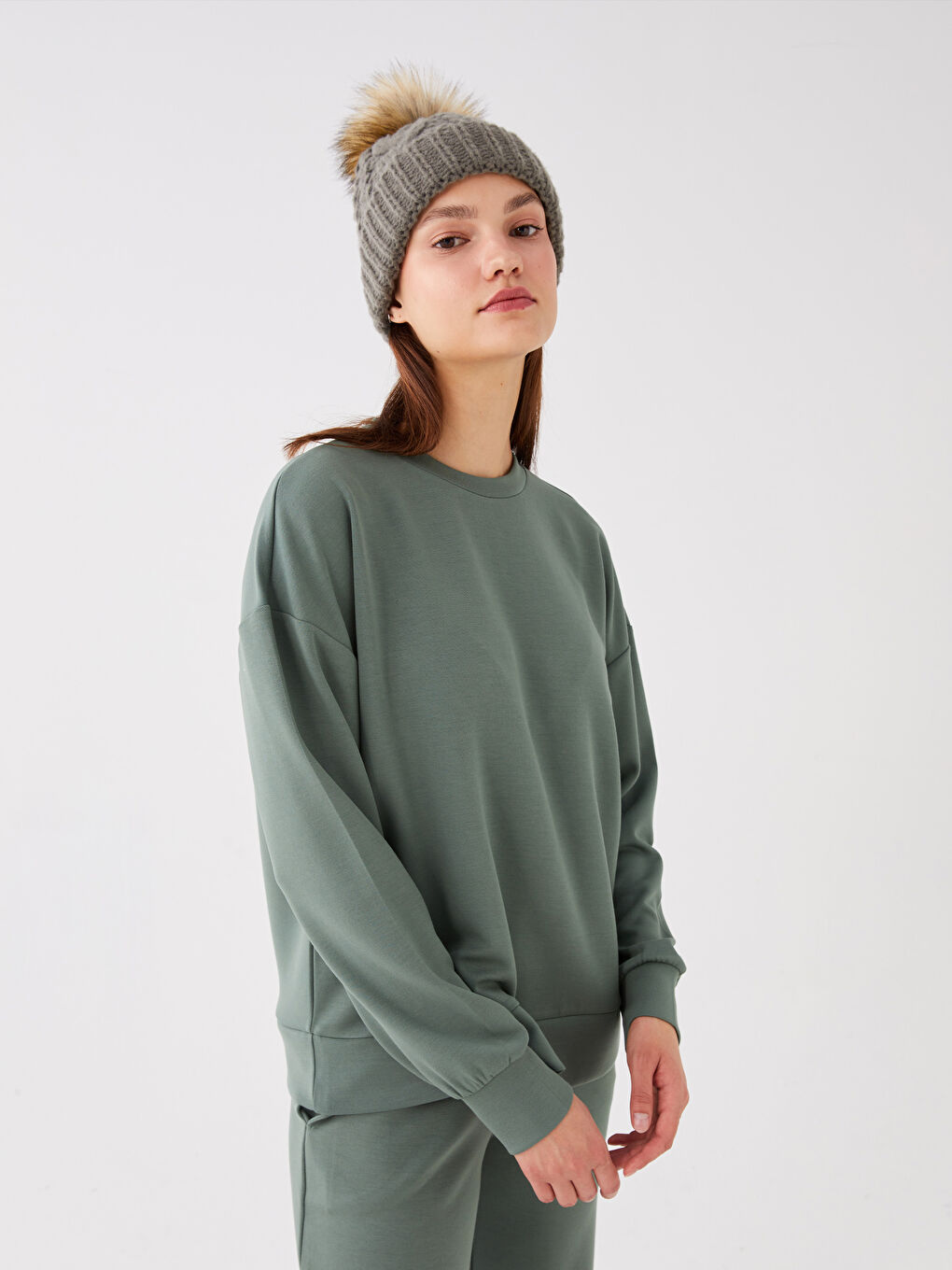 LCW Vision Yeşil Bisiklet Yaka Oversize Kadın Sweatshirt - 1