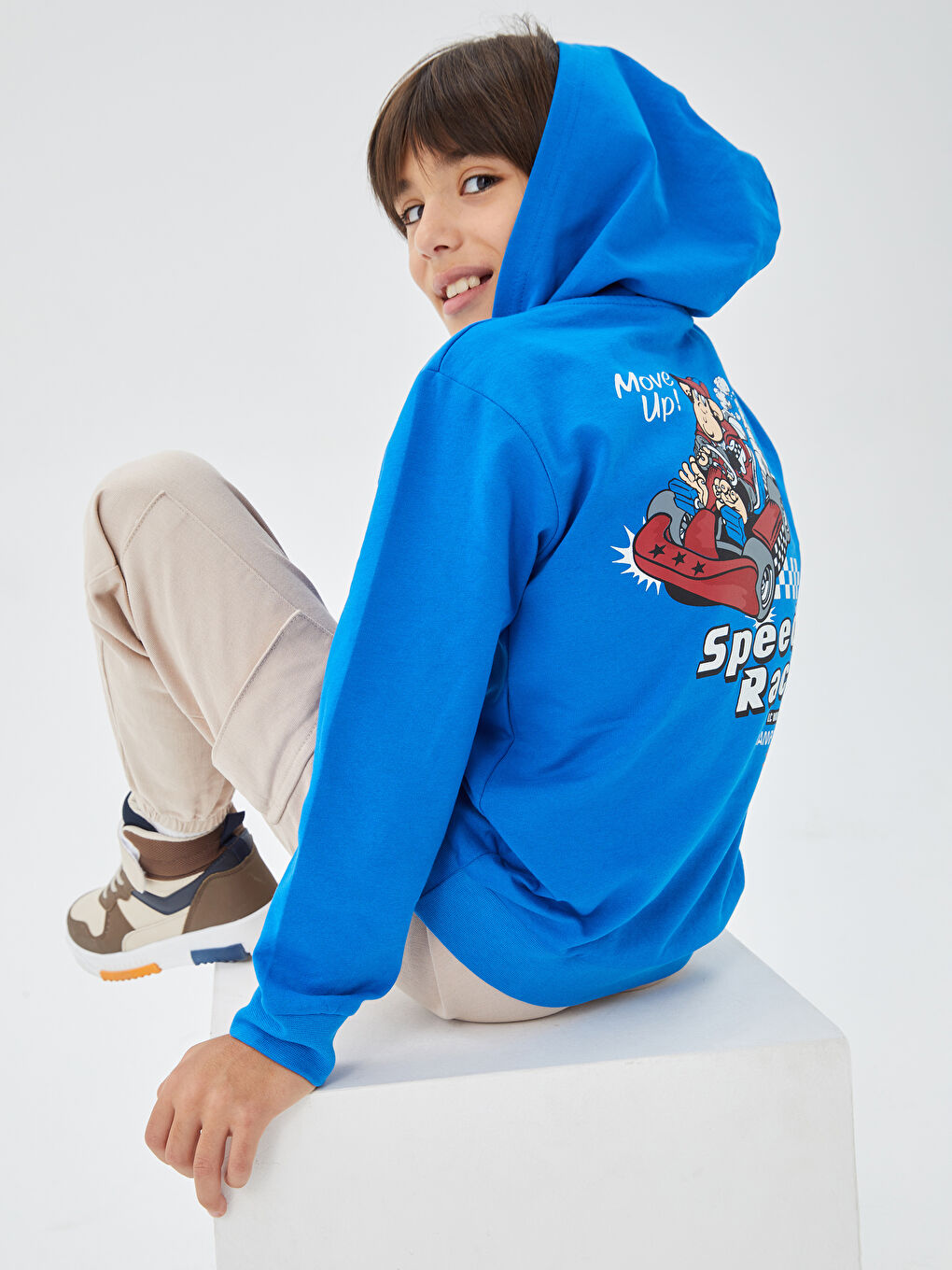 LCW Kids Canlı Mavi Nostaljik Maymun Baskılı Uzun Kollu Erkek Çocuk Hoodie - 1