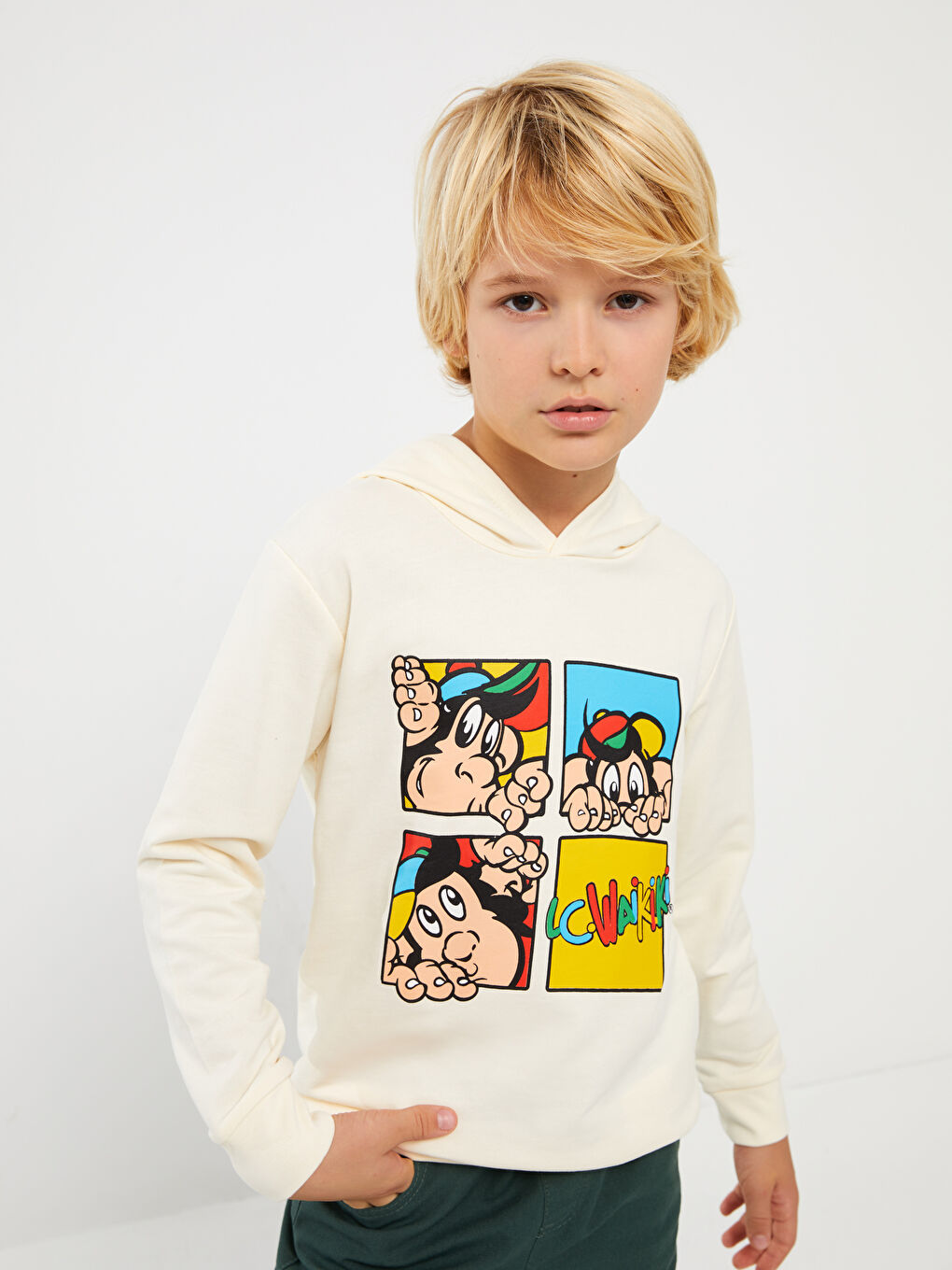 LCW Kids Krem Rengi Kapüşonlu Nostaljik Maymun Baskılı Uzun Kollu Unisex Çocuk Sweatshirt - 3