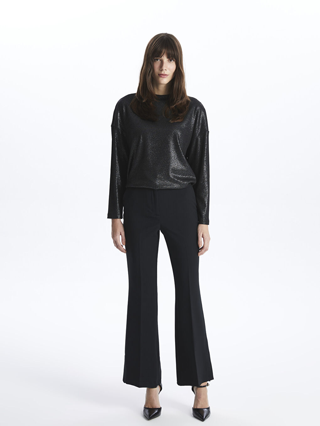 Siyah Standart Fit Düz İspanyol Paça Kadın Pantolon