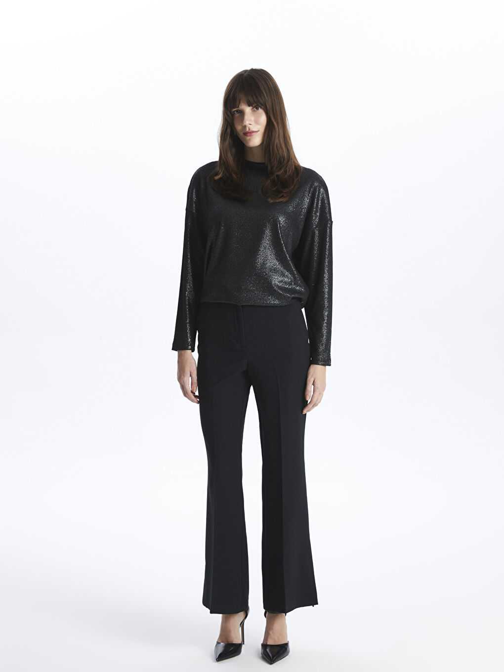 Siyah Standart Fit Düz İspanyol Paça Kadın Pantolon-1