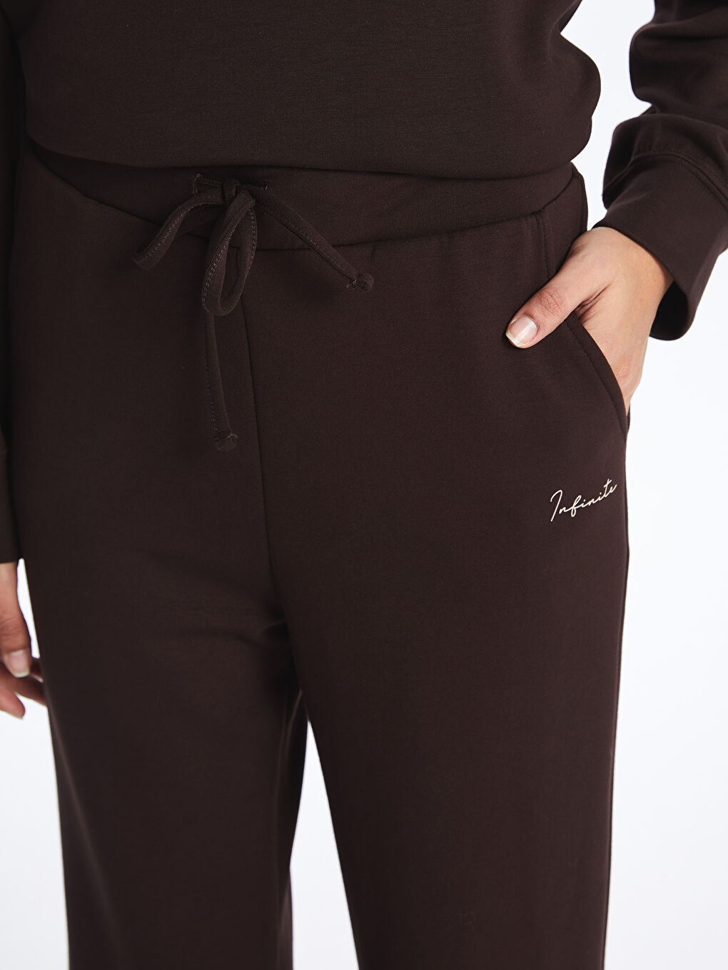 Kahverengi Beli Lastikli Baskılı Kadın Kalın Eşofman Altı-4