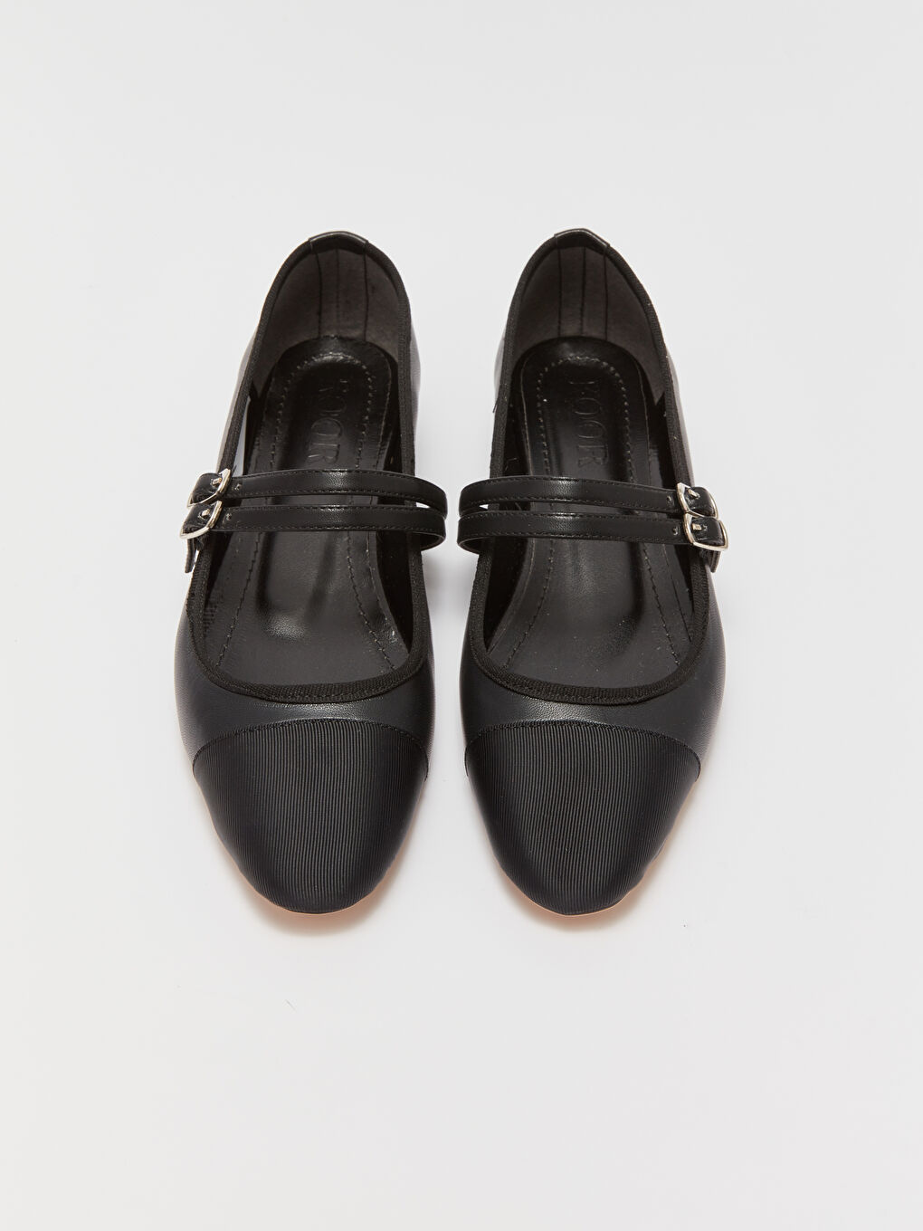 Siyah Deri Görünümlü Kadın Babet Ayakkabı-2