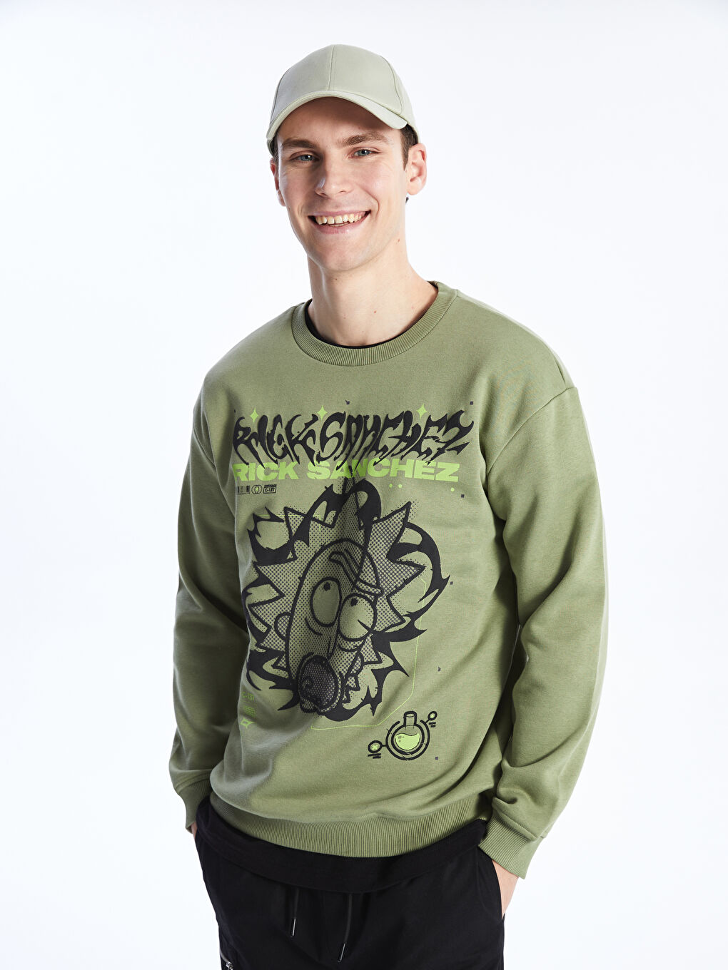 XSIDE Uçuk Yeşil Bisiklet Yaka Uzun Kollu Rick and Morty Baskılı Erkek Sweatshirt