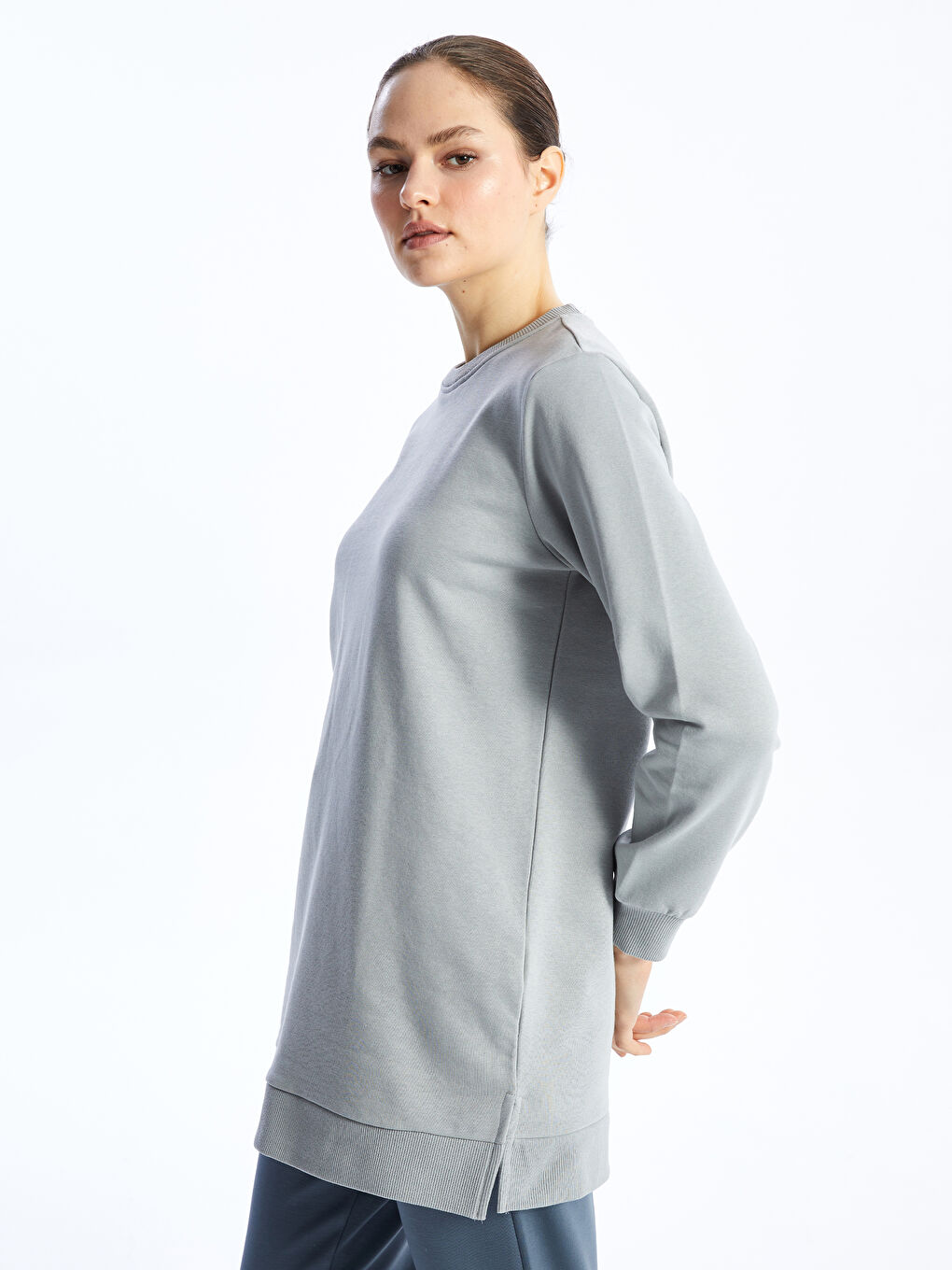 LCW Modest Açık Gri Bisiklet Yaka Düz Kadın Kalın Sweatshirt Tunik - 1