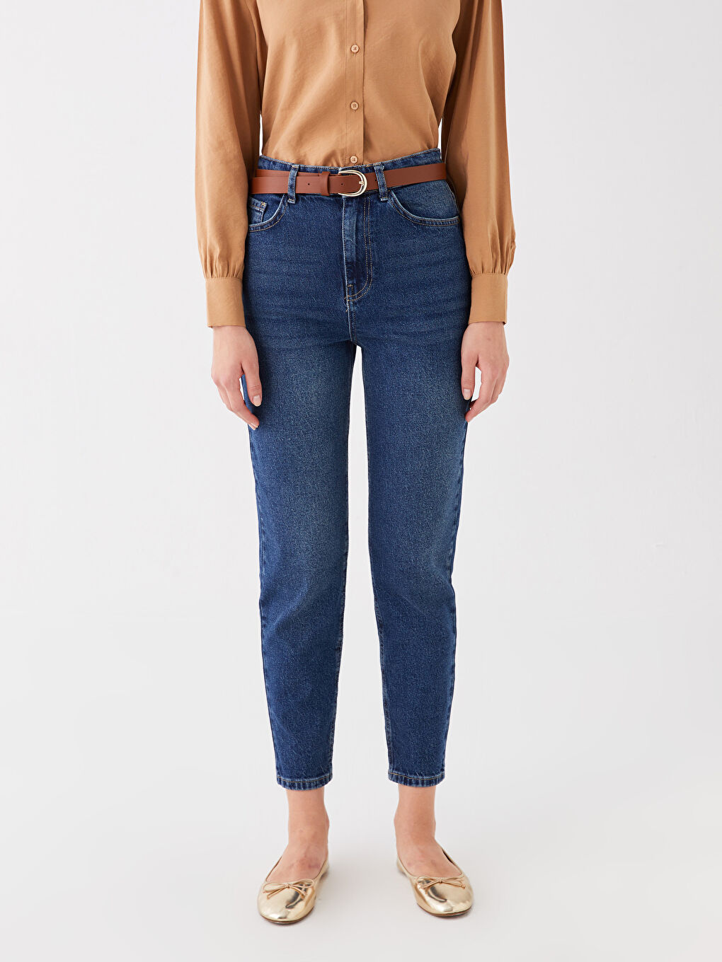 Belted Mom Fit Women's Jeans-3