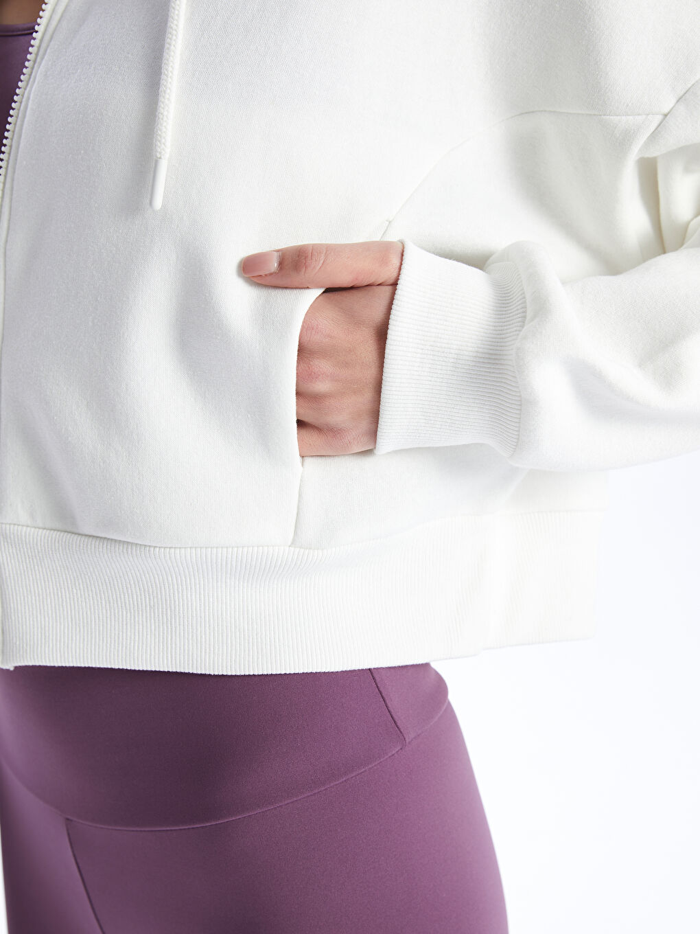 Beyaz Kapüşonlu Oversize Kadın Kalın Fermuarlı Sweatshirt-3