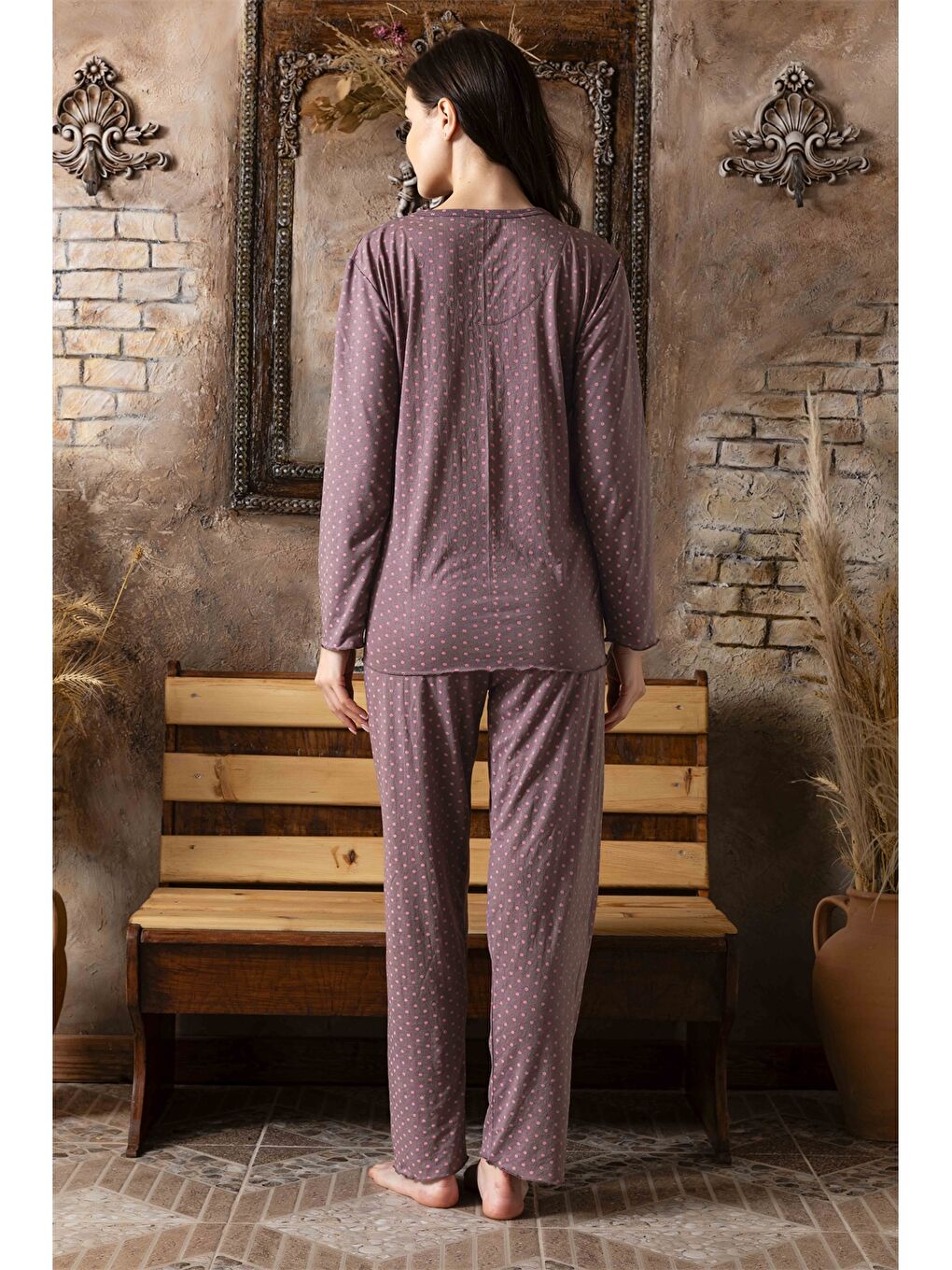 Gri Nakış Detaylı V Yaka Kadın Pijama Takım-1