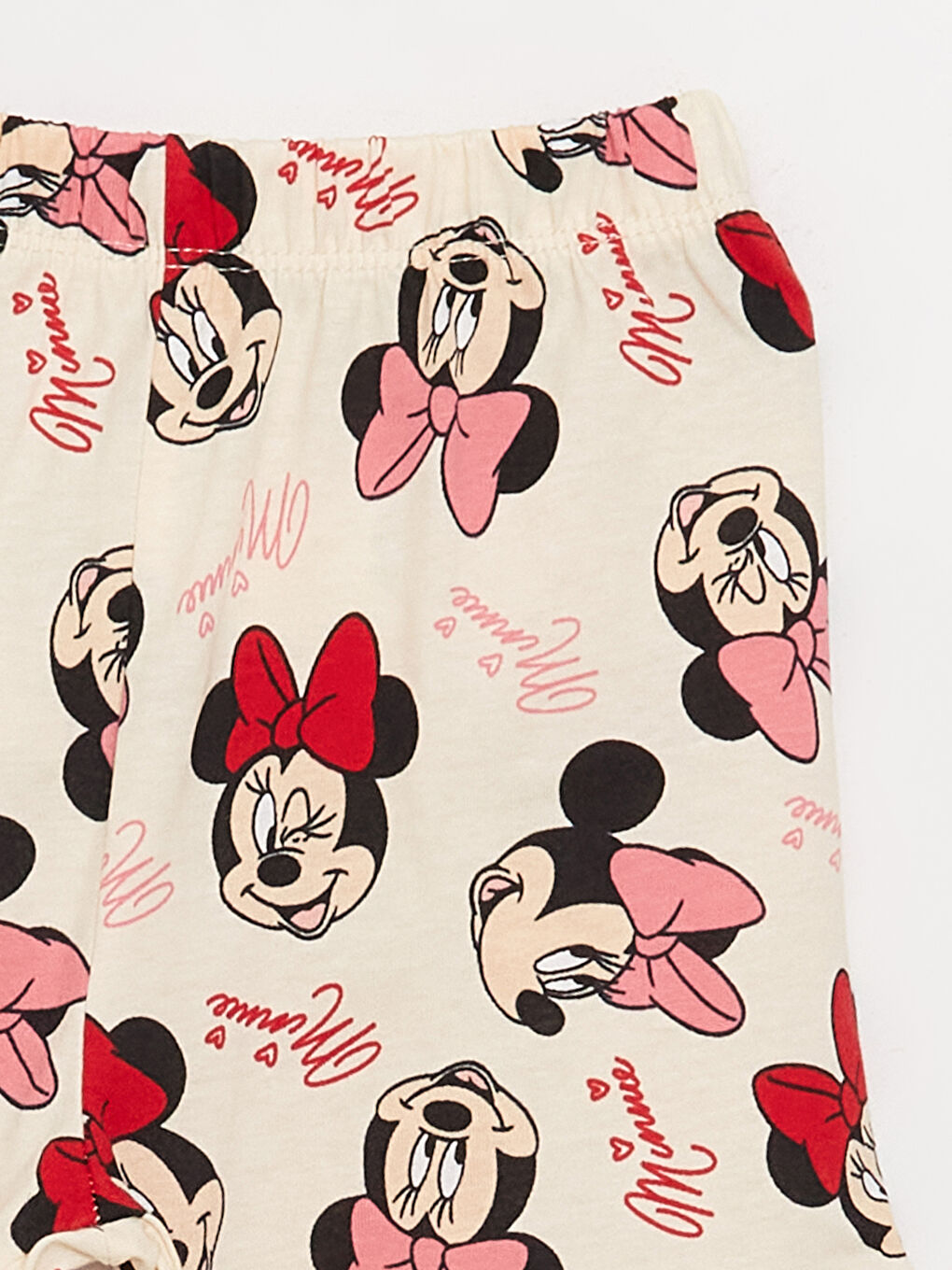 LCW baby Krem Baskılı Bisiklet Yaka Minnie Mouse Baskılı Kız Bebek Şortlu Pijama Takımı - 5