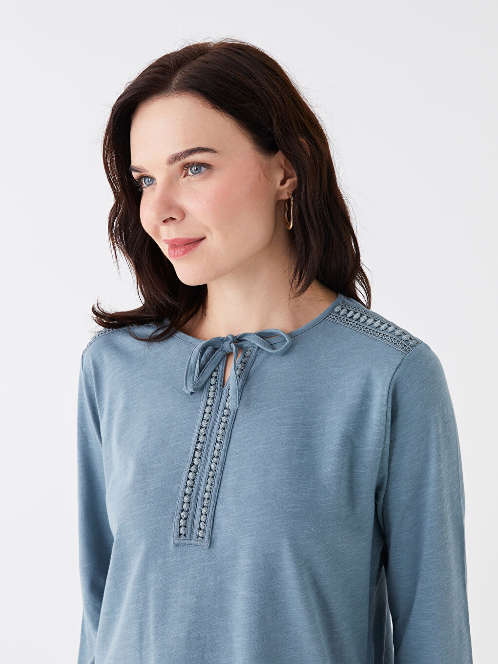 Tie Neck Plain Long Sleeve Women's Blouse-2