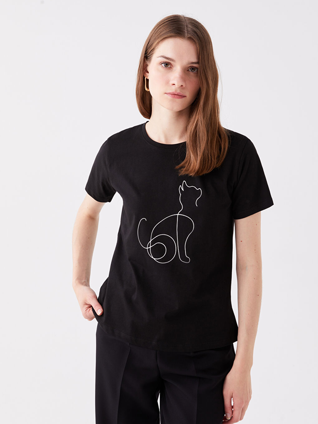 Siyah Bisiklet Yaka Baskılı Kısa Kollu Kadın Tişört-1