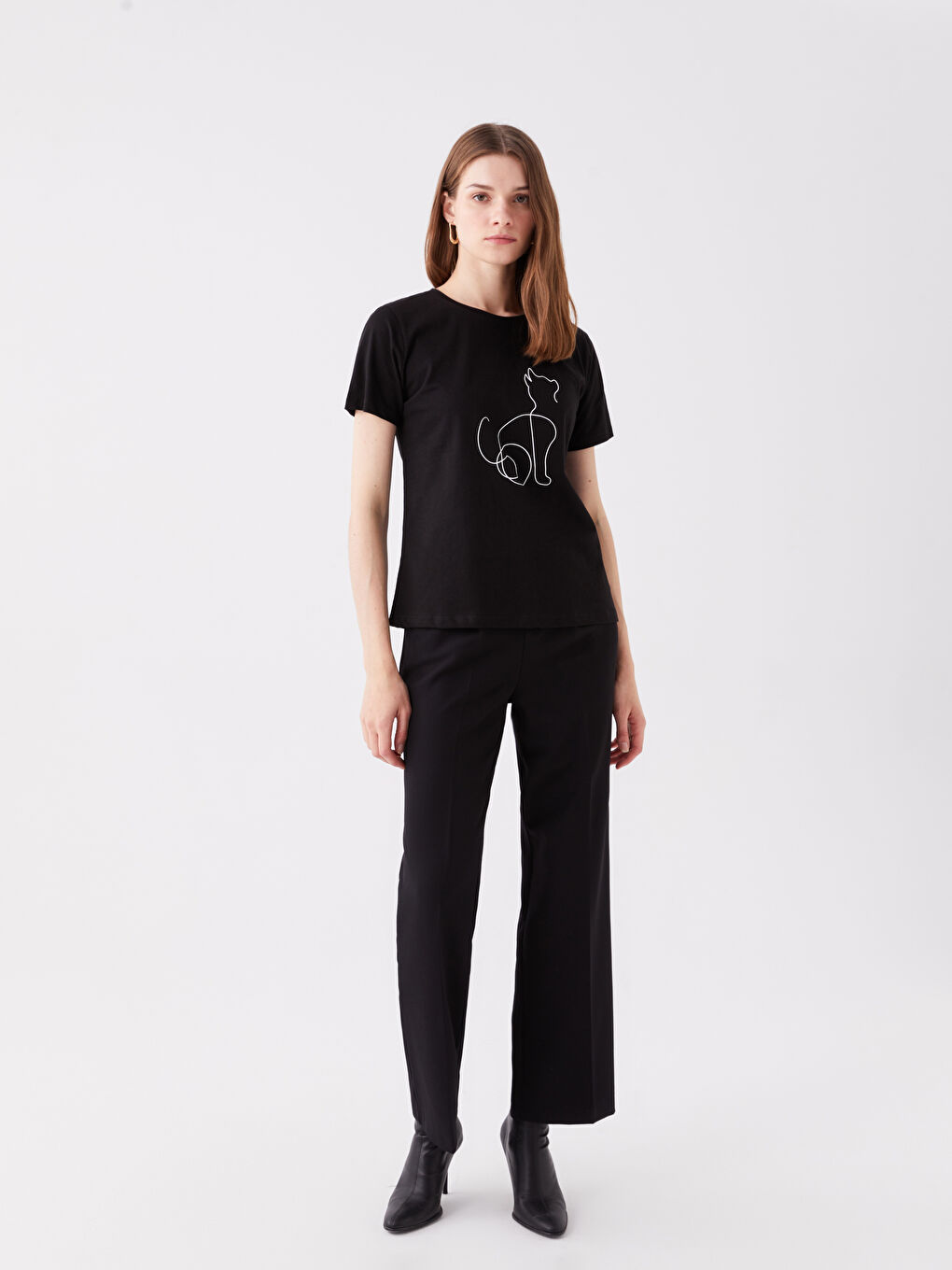 Siyah Bisiklet Yaka Baskılı Kısa Kollu Kadın Tişört-2