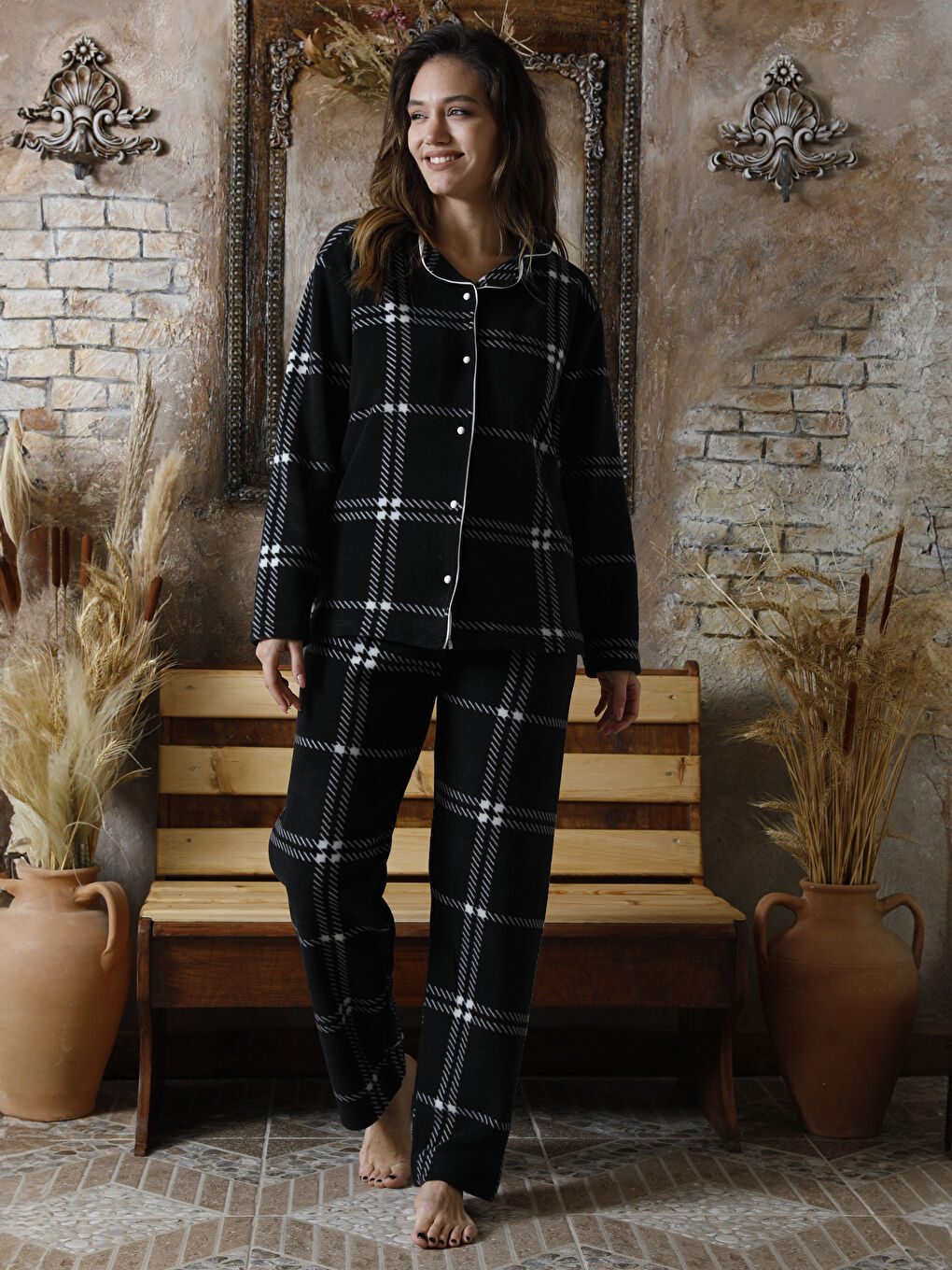 Siyah Gömlek Yaka Kadın Pijama Takımı-2