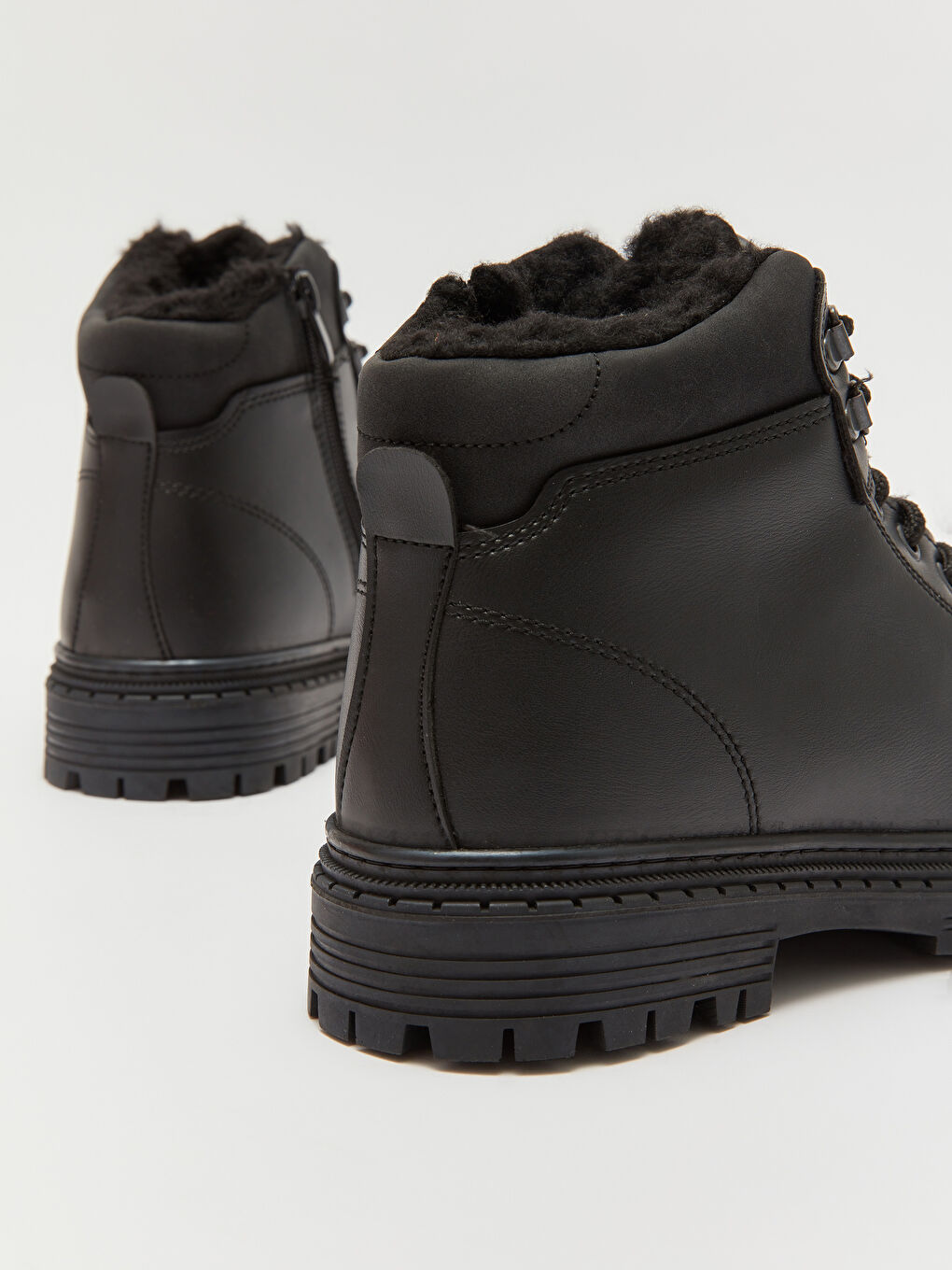 Siyah Bağcıklı Deri Görünümlü Erkek Bot-3