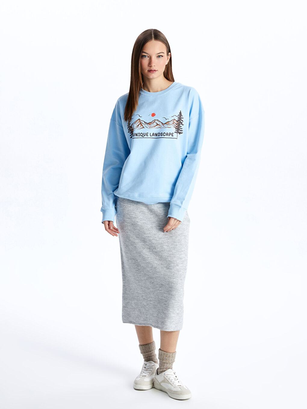 CALİMERA MODA Bebe Mavisi Bisiklet Yaka Kadın Sweatshirt - 2