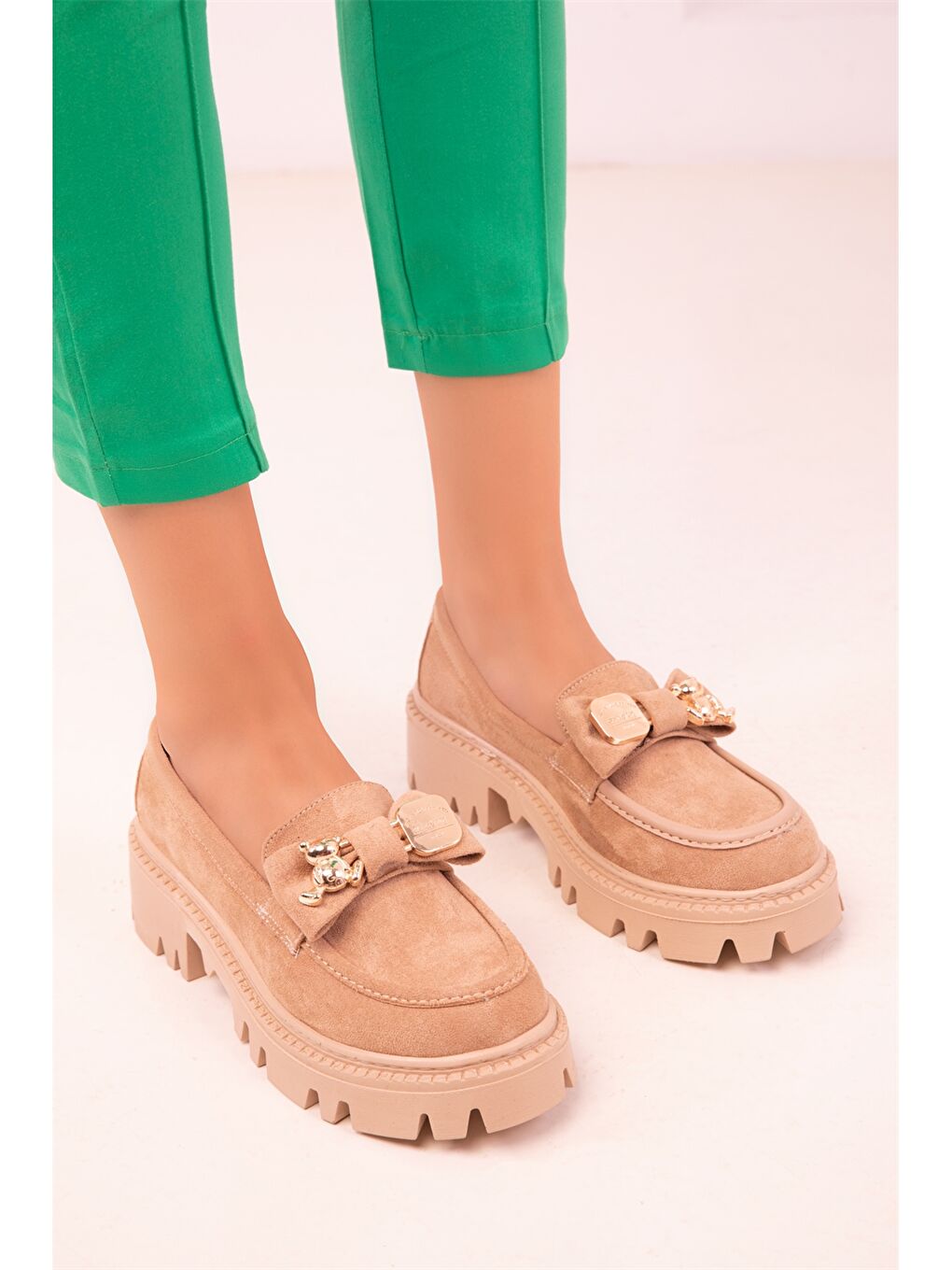 Bej Süet Görünümlü Kadın Loafer Ayakkabı