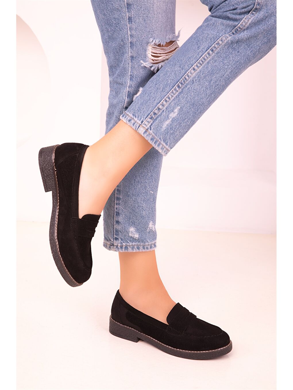 Siyah Süet Görünümlü Kadın Loafer Ayakkabı