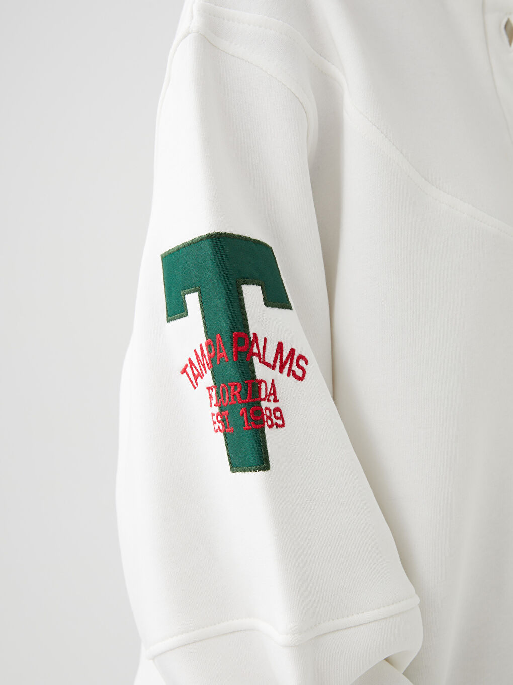 Beyaz Baskılı Kadın Sweatshirt-3