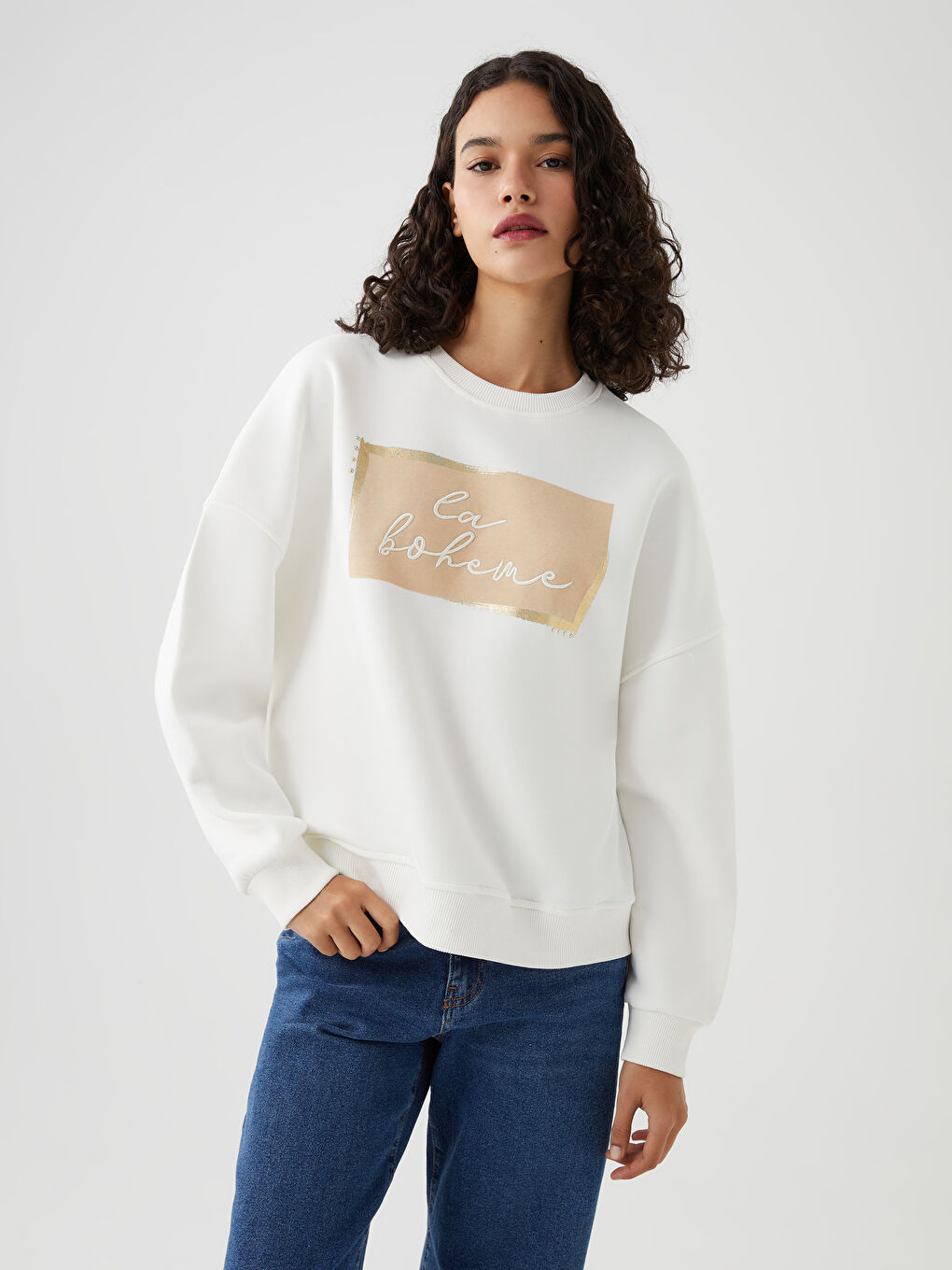 Beyaz Bisiklet Yaka Kadın Sweatshirt-1