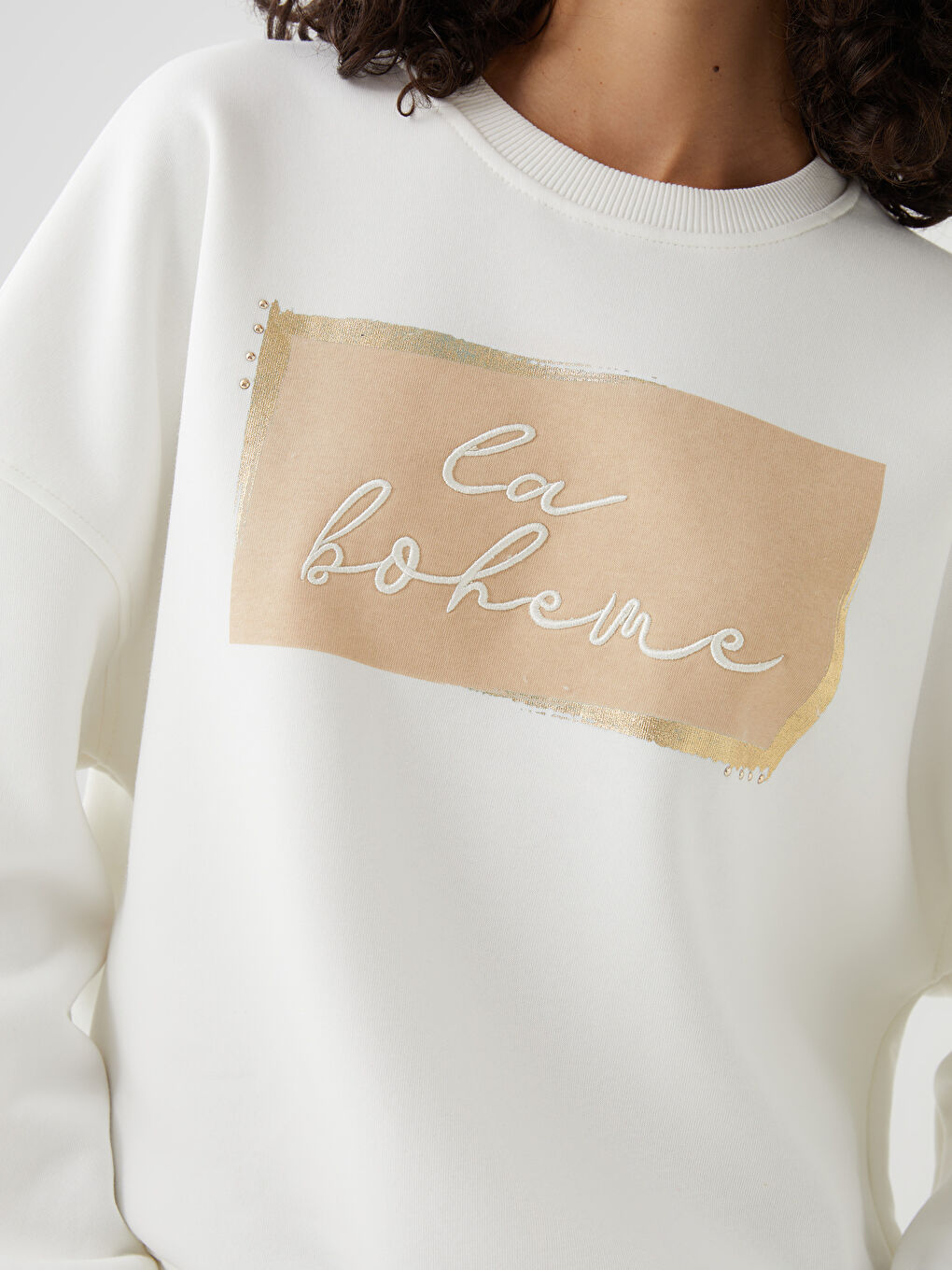 Beyaz Bisiklet Yaka Kadın Sweatshirt-3