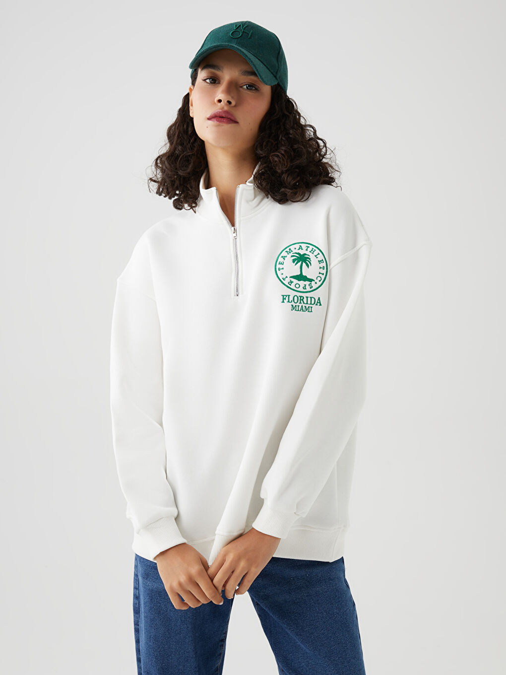 CALİMERA MODA Beyaz Baskılı Fermuarlı Kadın Sweatshirt