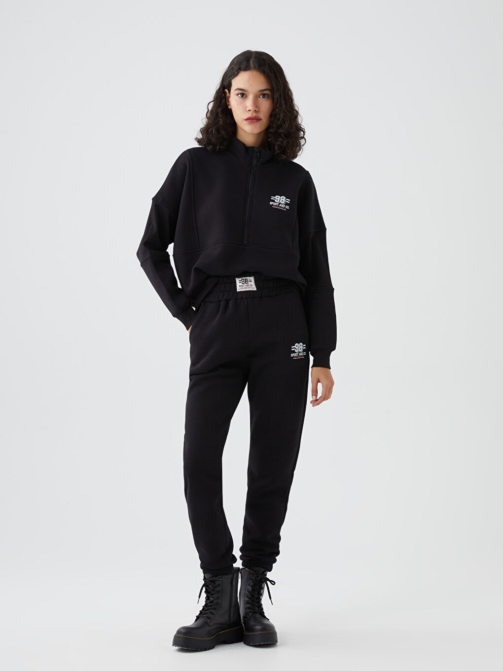 Siyah Fermuarlu Kadın Eşofman Takım
