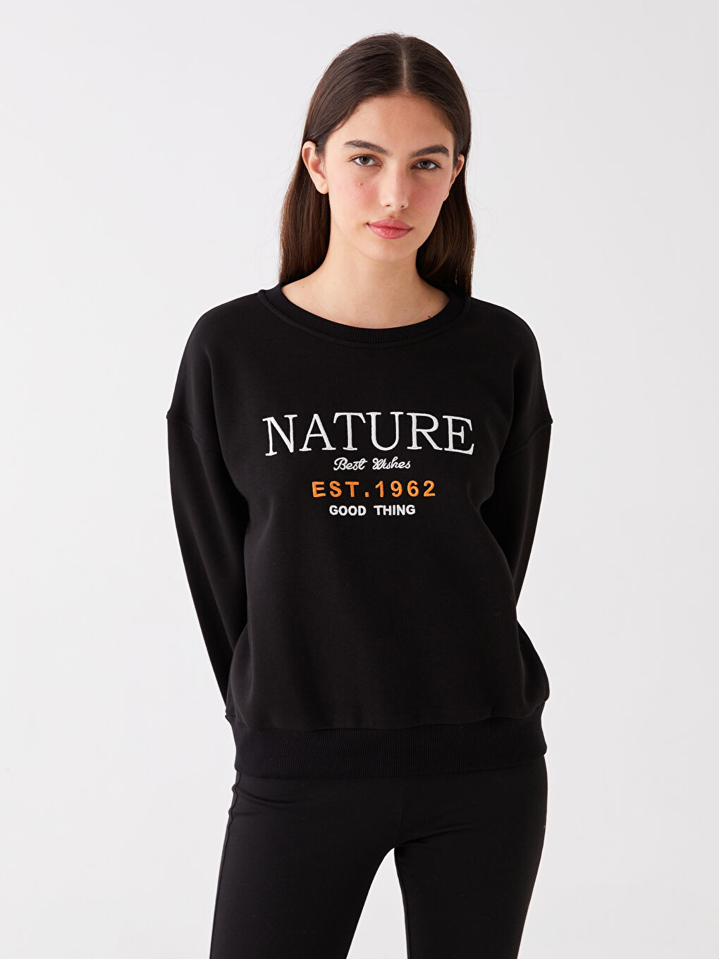 Siyah Bisiklet Yaka Kadın Sweatshirt-1