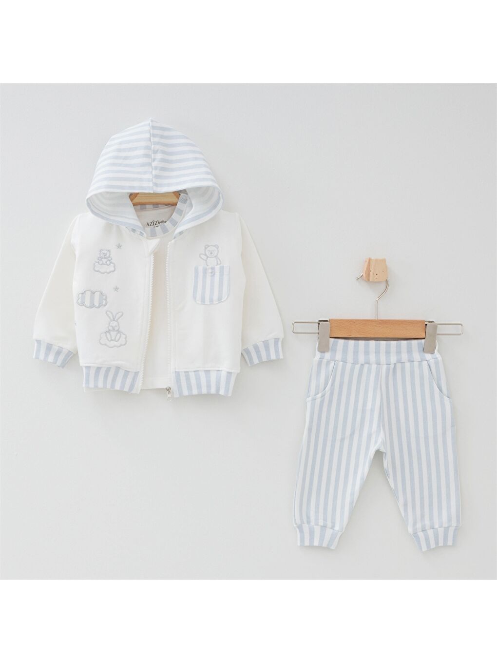 Ekru Kapüşonlu Baskılı Erkek Bebek 3'lü Takım