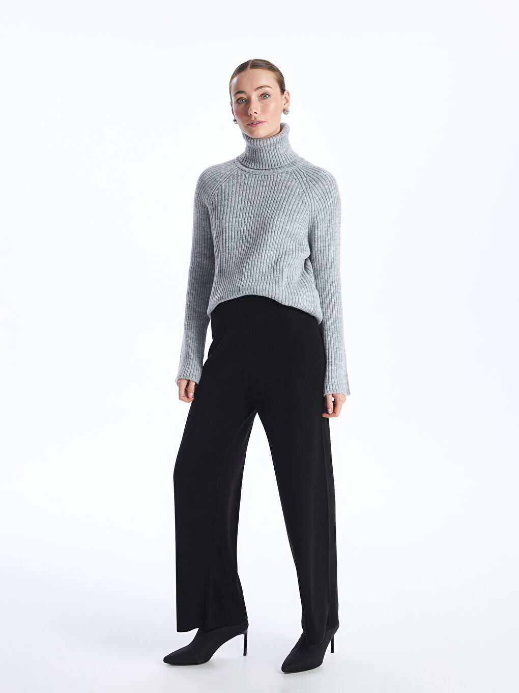 Siyah Beli Lastikli Düz Geniş Paça Kadın Triko Pantolon