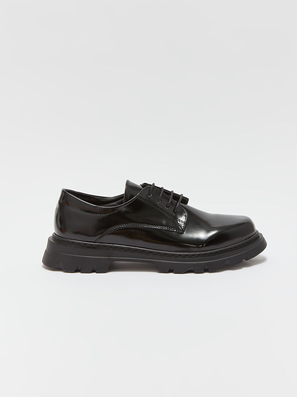 Siyah Bağcıklı Kadın Oxford Ayakkabı-1