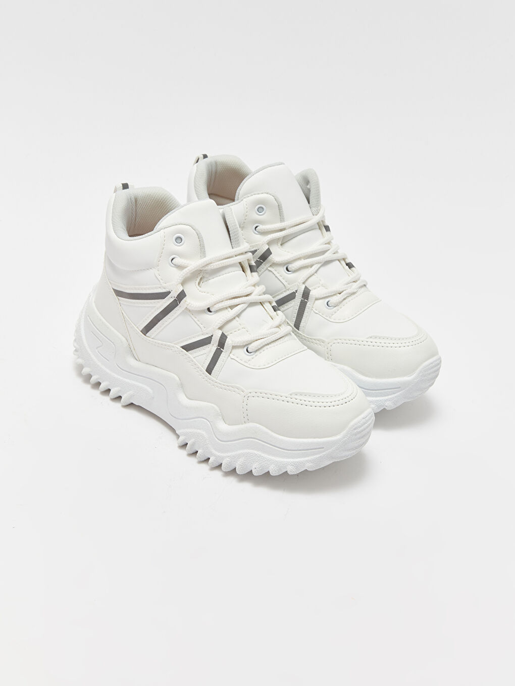 Beyaz Kalın Taban Bağcıklı Kadın Bot