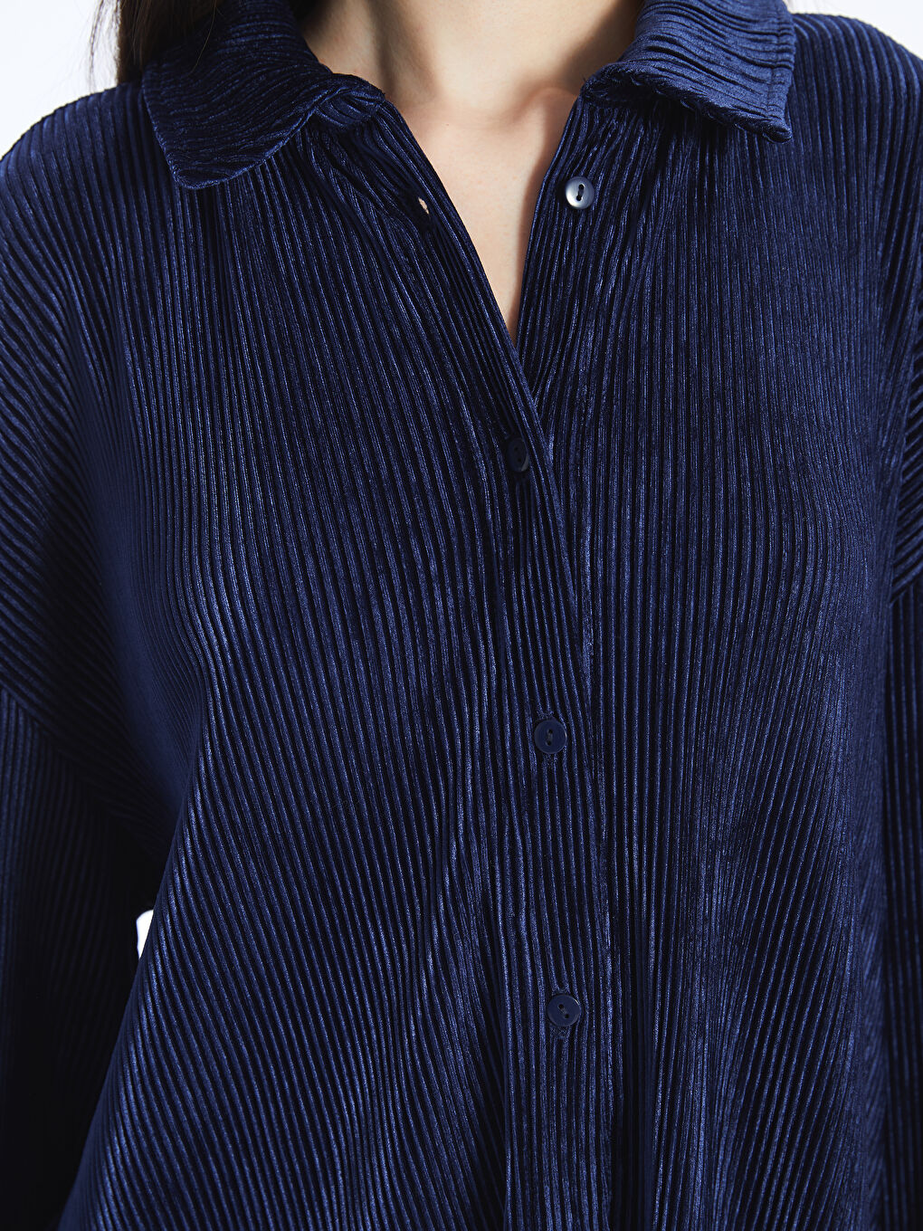 Lacivert Düz Uzun Kollu Oversize Kadife Kadın Gömlek-3