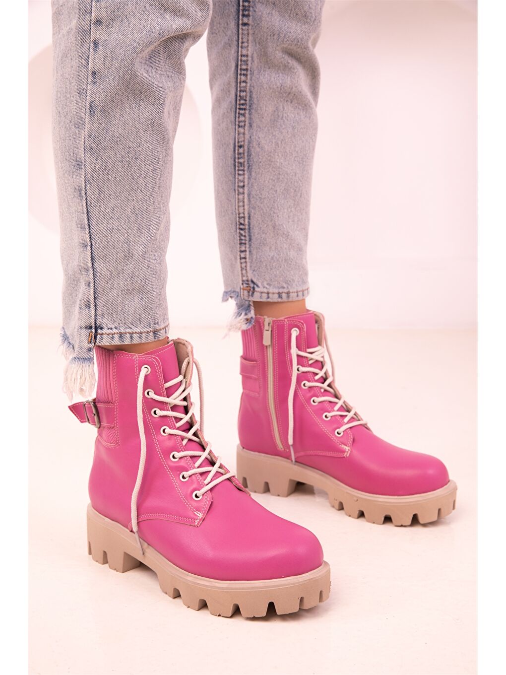 Fuşya Deri Görünümlü Fermuarlı Kadın Bot-2