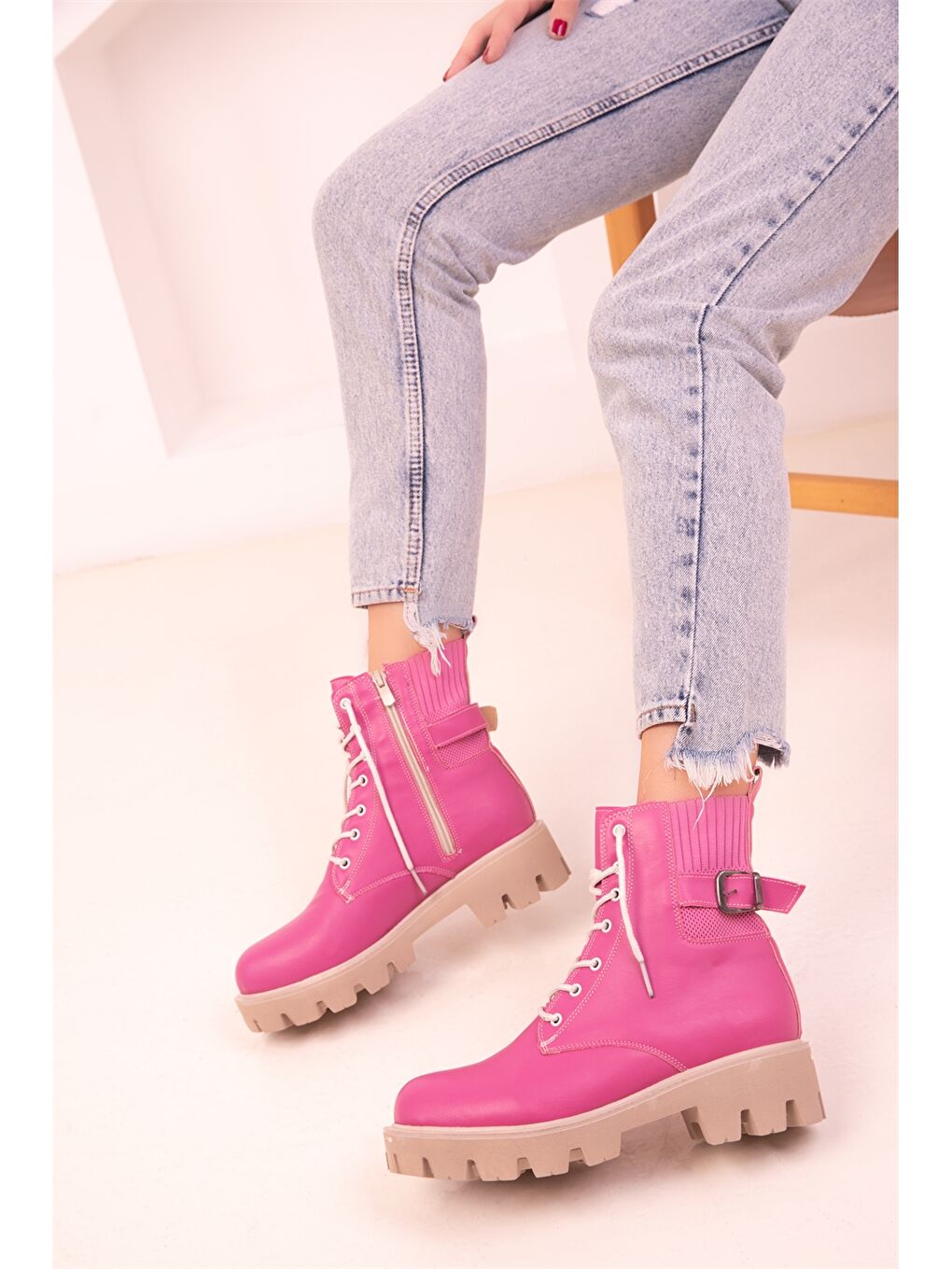 Fuşya Deri Görünümlü Fermuarlı Kadın Bot-3