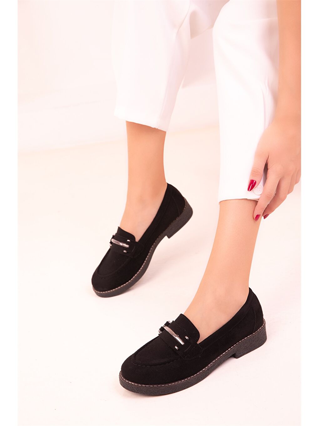 Siyah Süet Görünümlü Kadın Loafer Ayakkabı